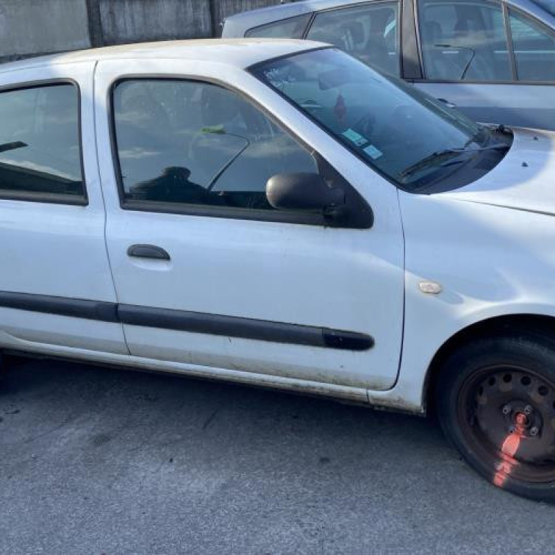 Optique avant principal droit (feux)(phare) RENAULT CLIO 2 CAMPUS Photo n°12