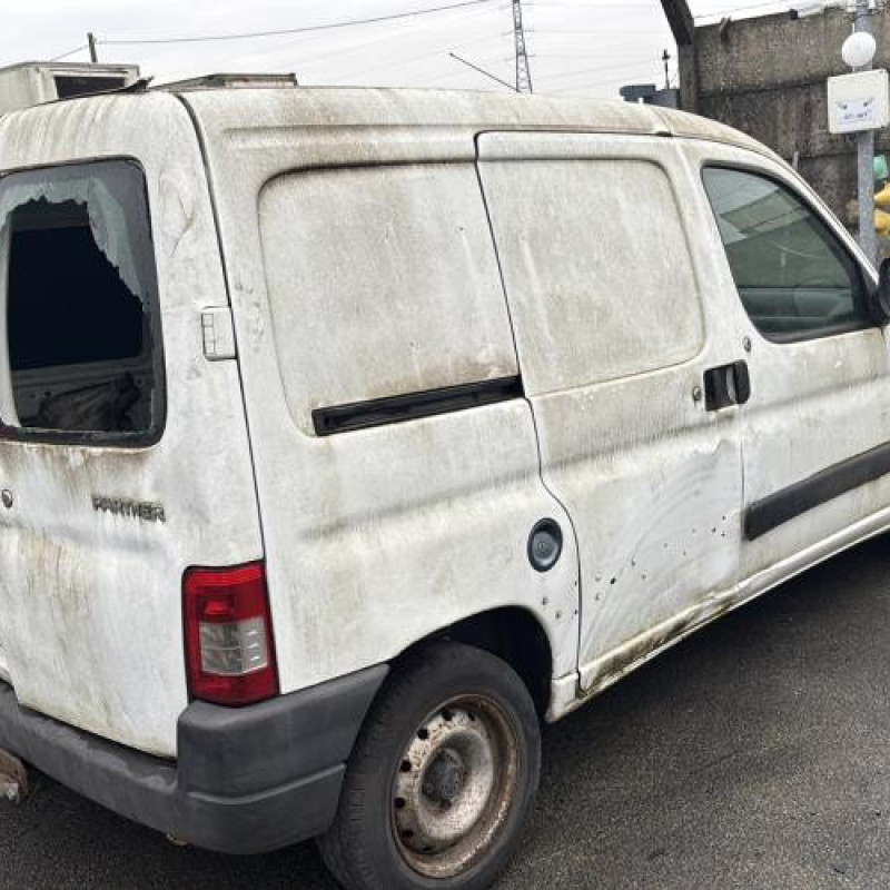 Moteur essuie glace avant PEUGEOT PARTNER 1 Photo n°8