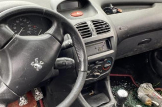 Serrure avant gauche PEUGEOT 206