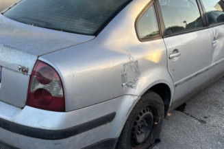 Serrure de coffre VOLKSWAGEN PASSAT 4