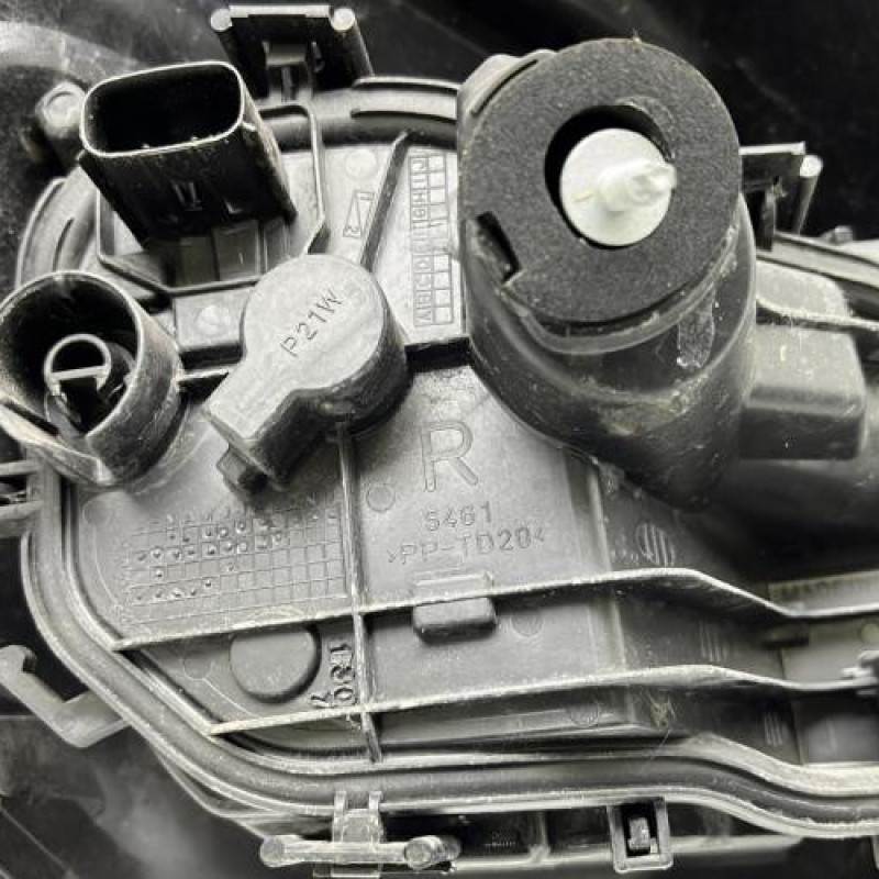 Feu arriere principal droit (feux) OPEL CORSA E Photo n°7