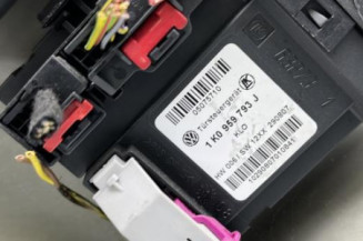 Leve vitre electrique avant gauche SKODA OCTAVIA 2