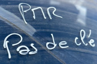 Bras essuie glace arriere RENAULT SCENIC 1
