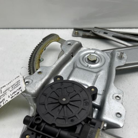 Leve vitre electrique avant gauche TOYOTA YARIS 1