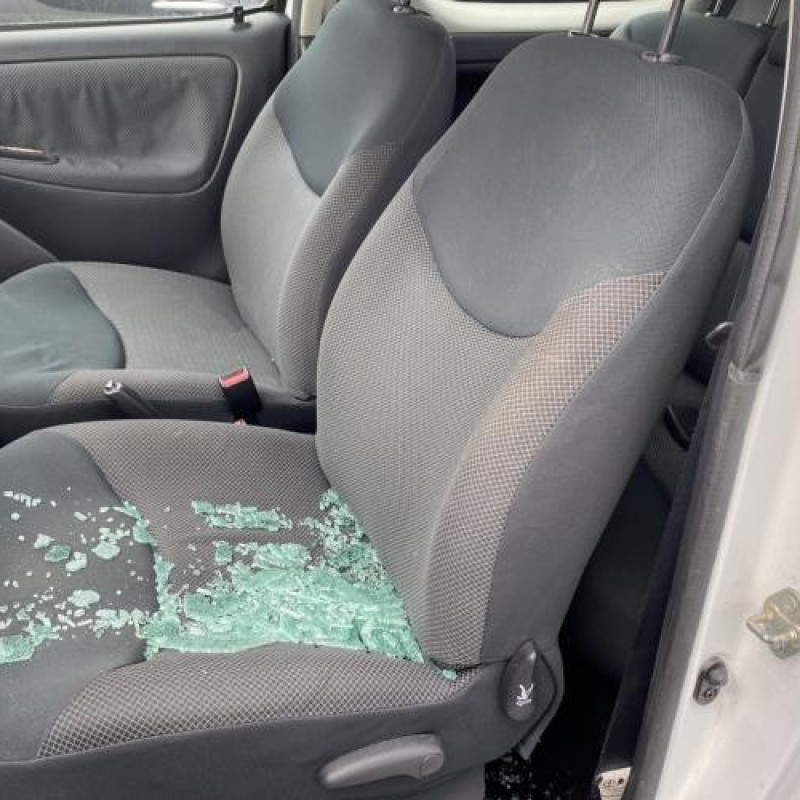 Moteur essuie glace arriere TOYOTA YARIS 1 Photo n°17