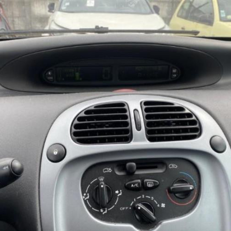 Com (Bloc Contacteur Tournant+Commodo Essuie Glace+Commodo Phare) CITROEN XSARA PICASSO Photo n°1