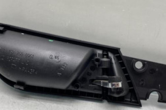 Poignee interieur avant gauche MERCEDES CLASSE A 169