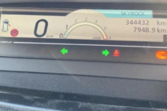 Moteur essuie glace avant droit RENAULT SCENIC 3