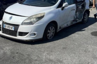 Moteur essuie glace avant droit RENAULT SCENIC 3