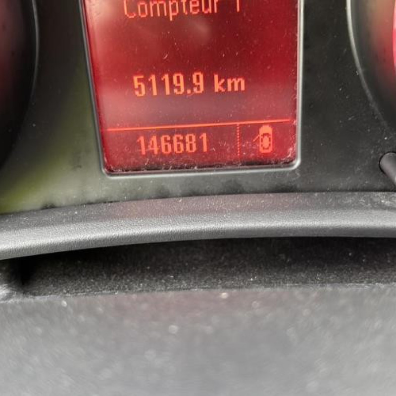 Vitre arriere gauche OPEL ASTRA J Photo n°15