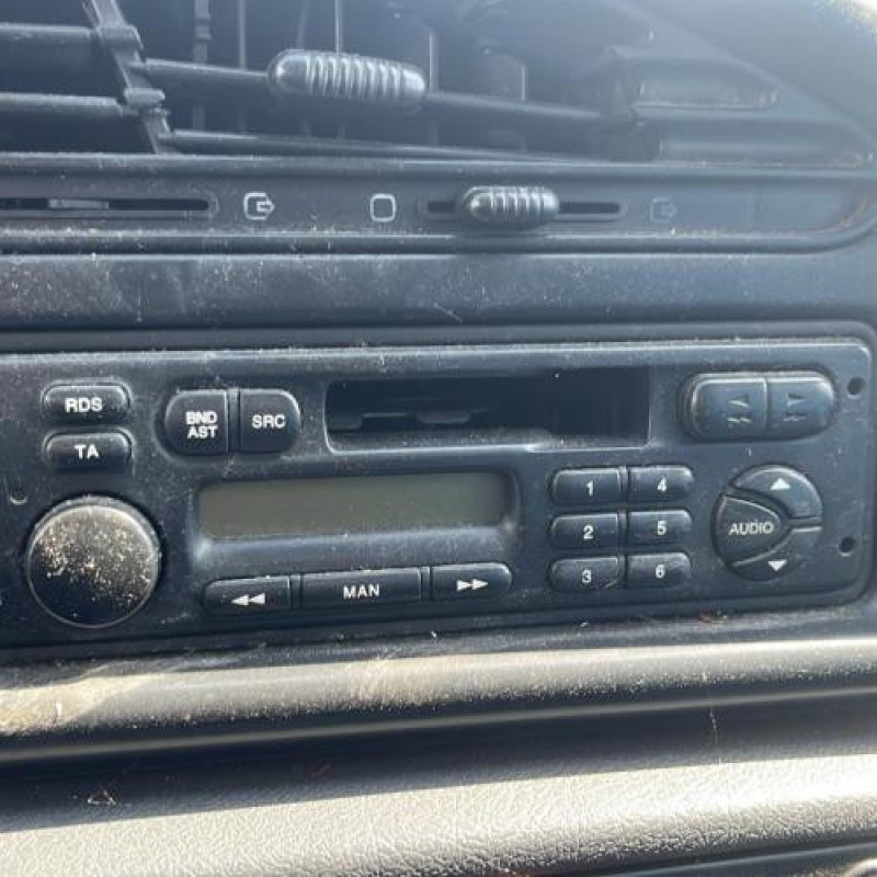 Antenne PEUGEOT PARTNER 1 Photo n°11