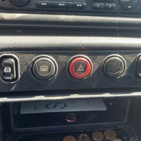 Bouton de warning PEUGEOT PARTNER 1