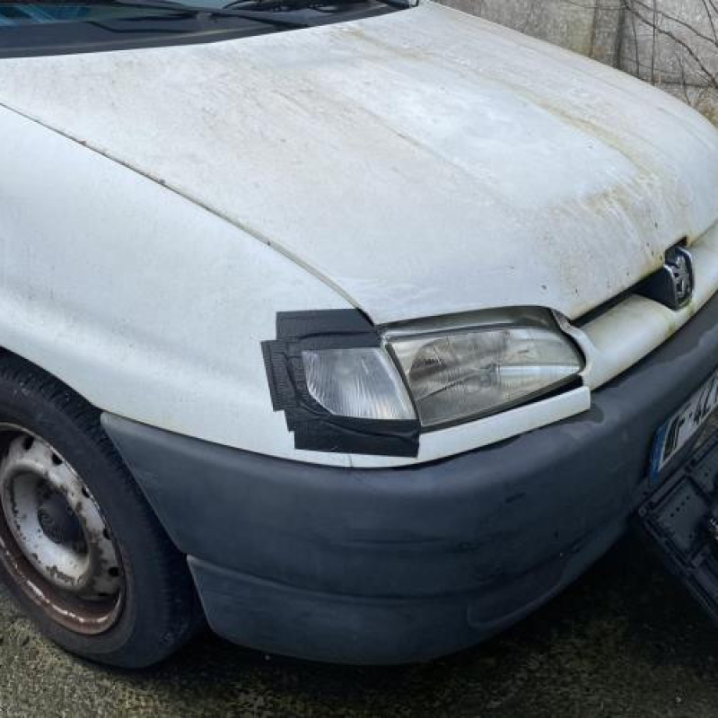 Bouton de warning PEUGEOT PARTNER 1 Photo n°3