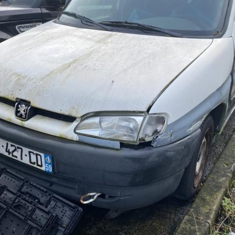 Bouton de warning PEUGEOT PARTNER 1 Photo n°4