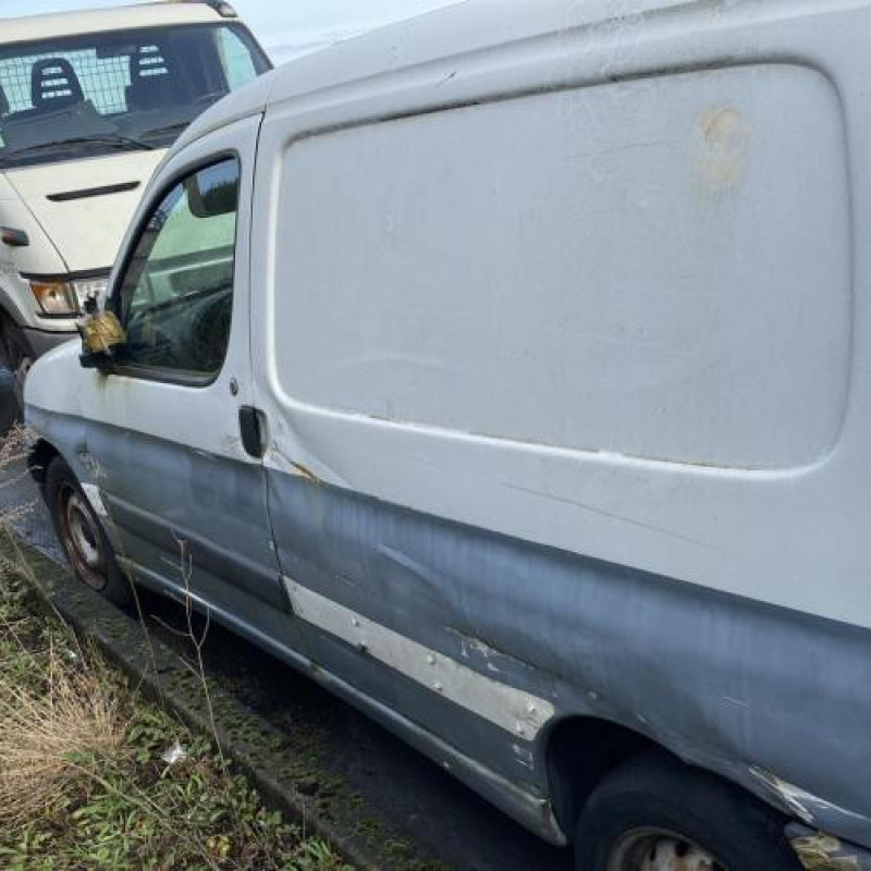 Bouton de warning PEUGEOT PARTNER 1 Photo n°12
