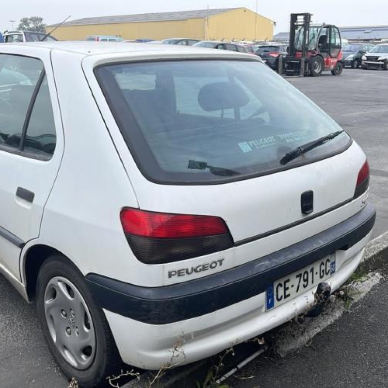 Retroviseur gauche PEUGEOT 306 Photo n°14