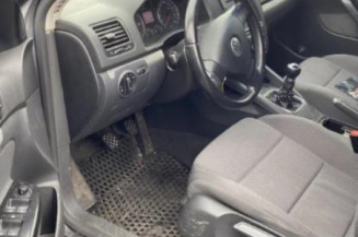 Retroviseur droit VOLKSWAGEN JETTA 3