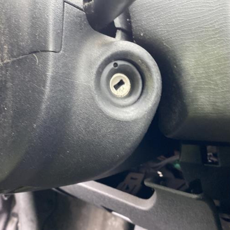 Moteur essuie glace arriere CITROEN C4 1 Photo n°20