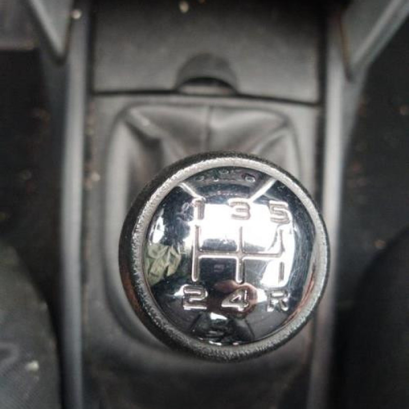 Bouton de warning PEUGEOT 207 Photo n°1