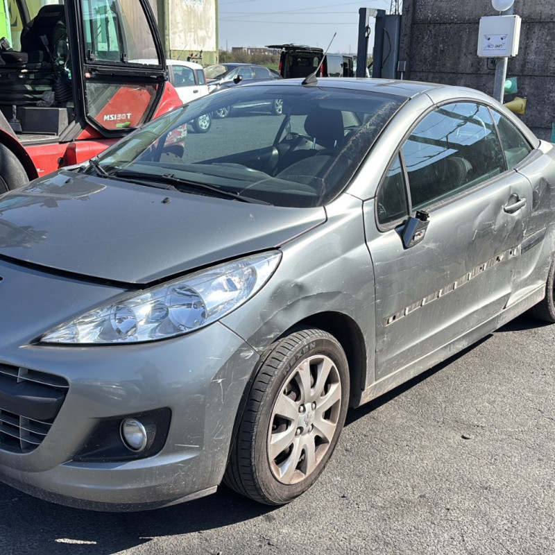 PEUGEOT 207 PHASE 2 CABRIOLET 1.6i - 16V Photo n°12