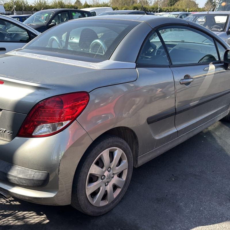 PEUGEOT 207 PHASE 2 CABRIOLET 1.6i - 16V Photo n°14
