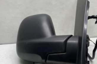 Retroviseur droit OPEL VIVARO 3