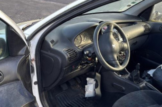 Pare boue arriere droit PEUGEOT 206