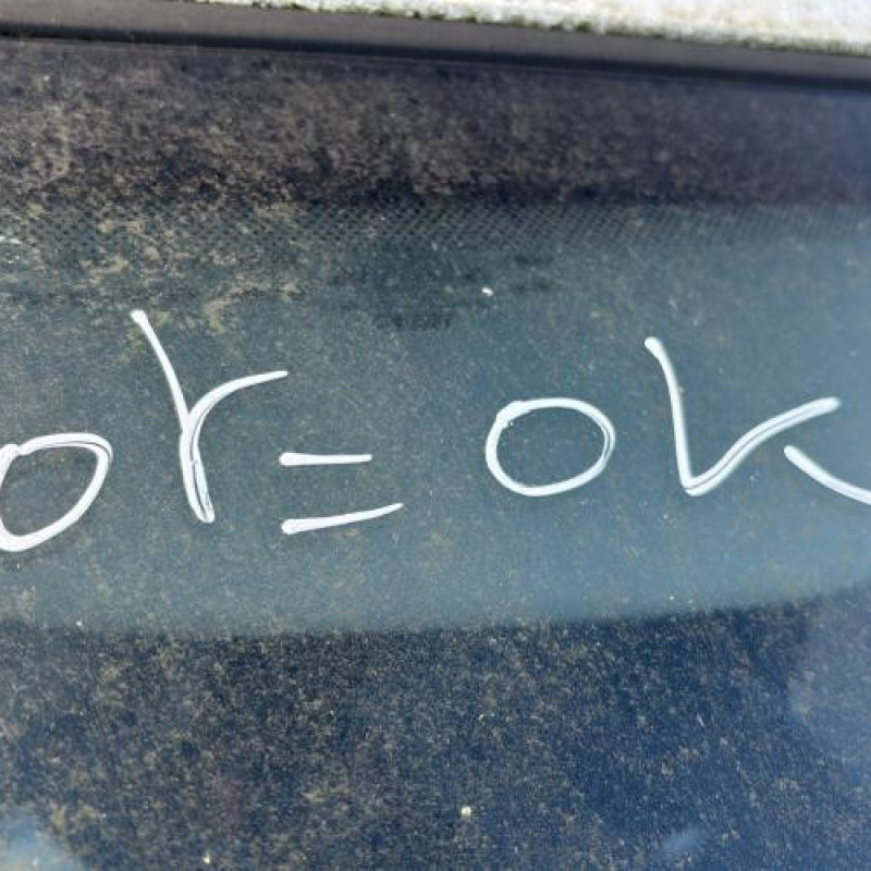Pare boue arriere droit PEUGEOT 206 Photo n°19