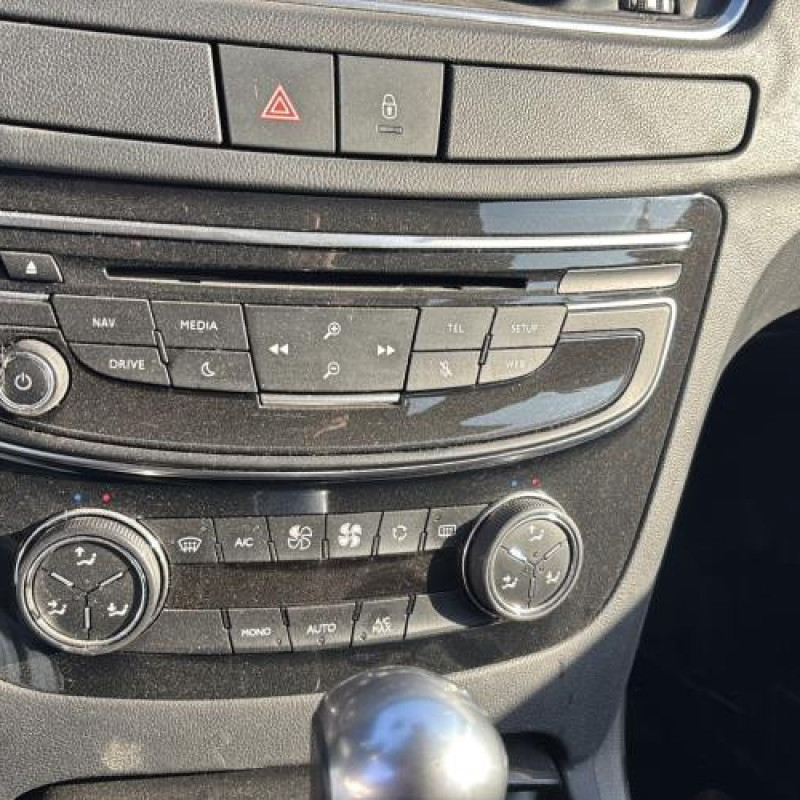 Interieur complet PEUGEOT 508 1 Photo n°19