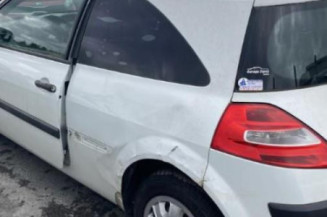 Aile avant droit RENAULT MEGANE 2