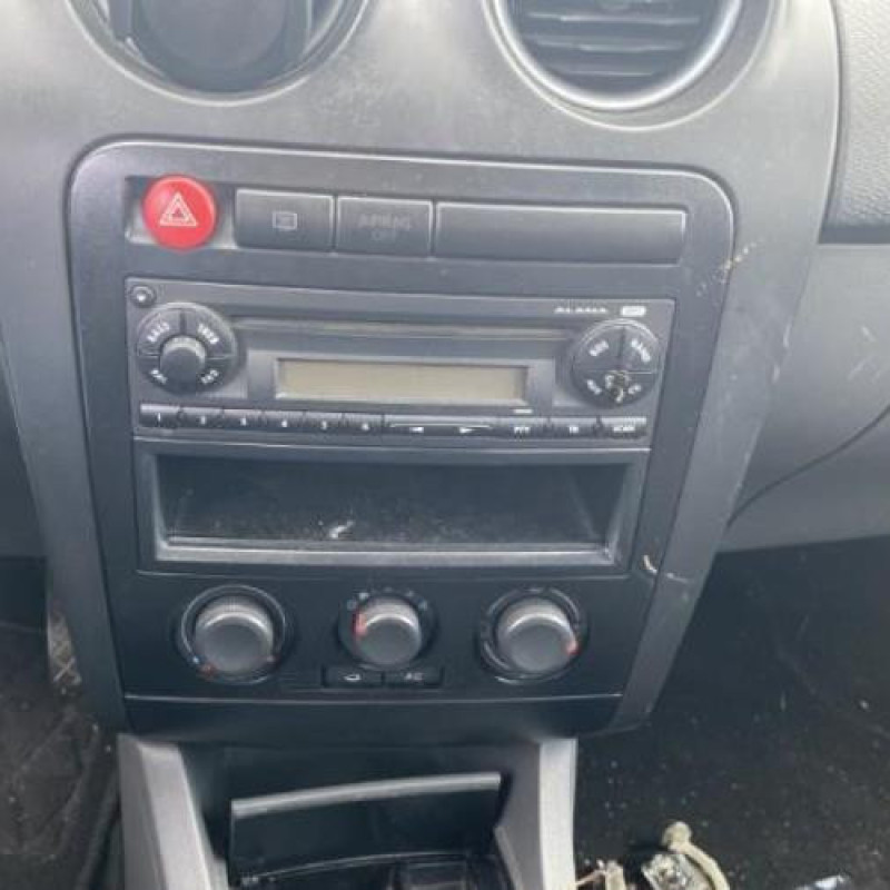 Moteur SEAT IBIZA 3 Photo n°10