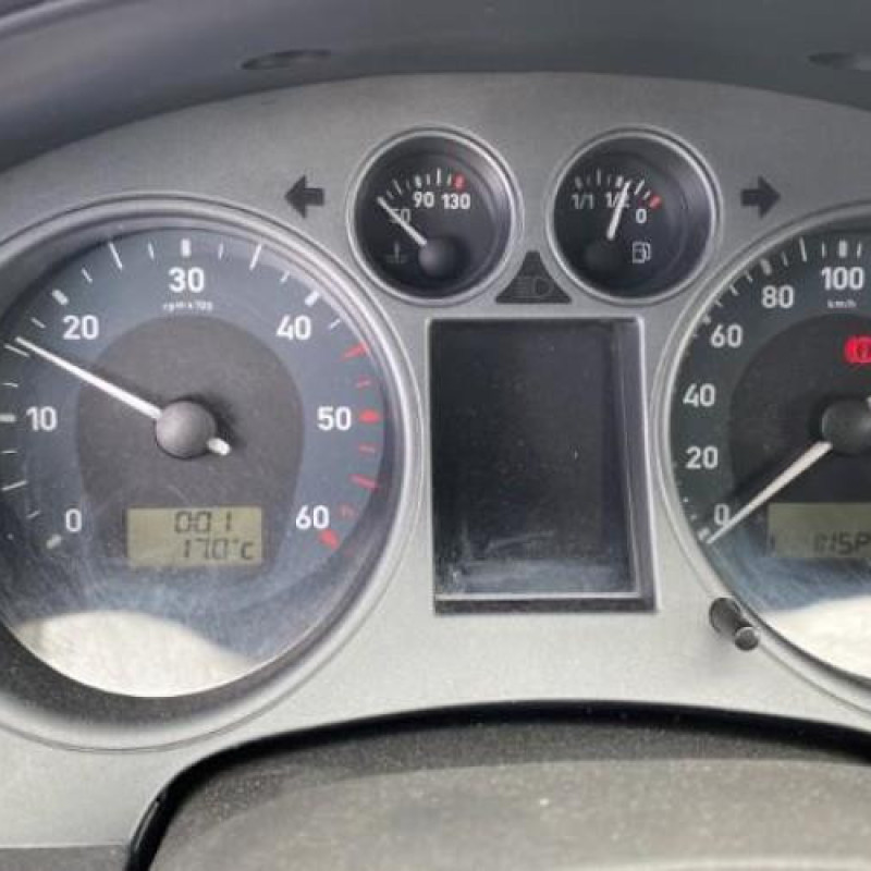 Moteur SEAT IBIZA 3 Photo n°17