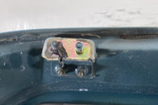 Malle/Hayon arriere MAZDA 323 5