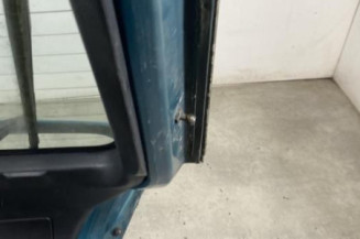 Malle/Hayon arriere MAZDA 323 5