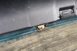 Malle/Hayon arriere MAZDA 323 5