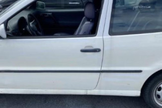 Aile avant droit VOLKSWAGEN POLO 3