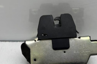 Serrure de coffre PEUGEOT 2008 1