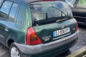 Calandre RENAULT CLIO 2