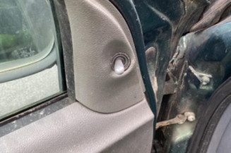 Calandre RENAULT CLIO 2