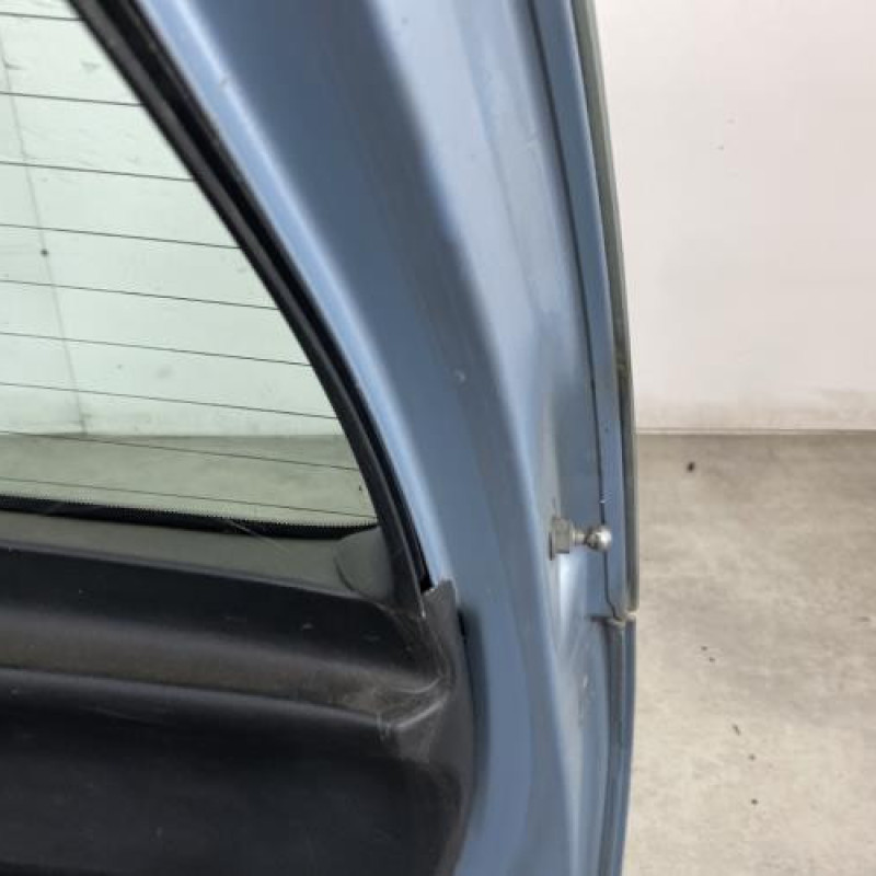 Malle/Hayon arriere CITROEN C4 1 Photo n°10