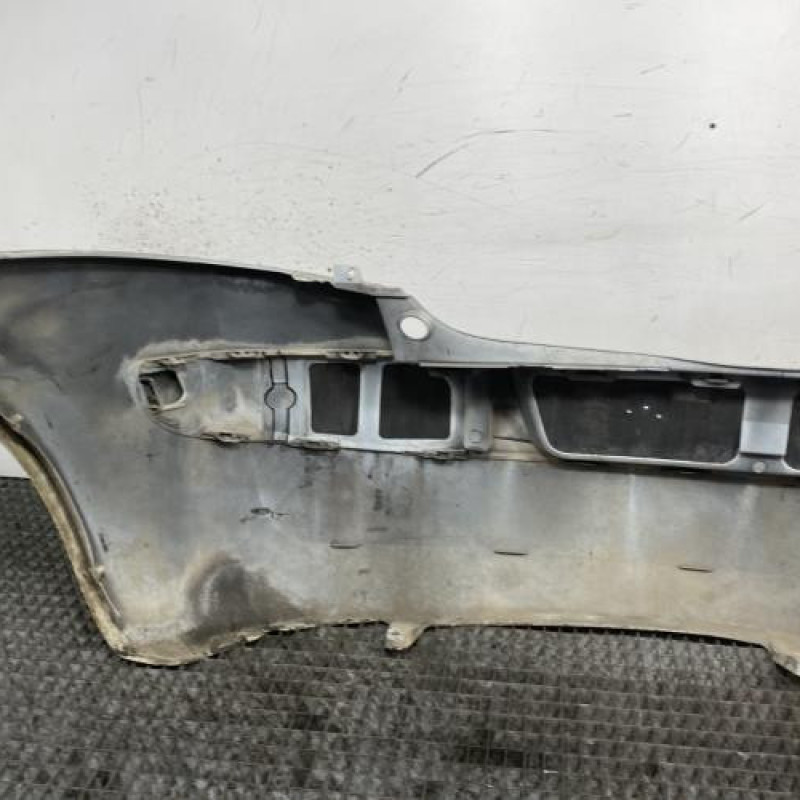 Pare choc arriere RENAULT MEGANE 2 Photo n°6