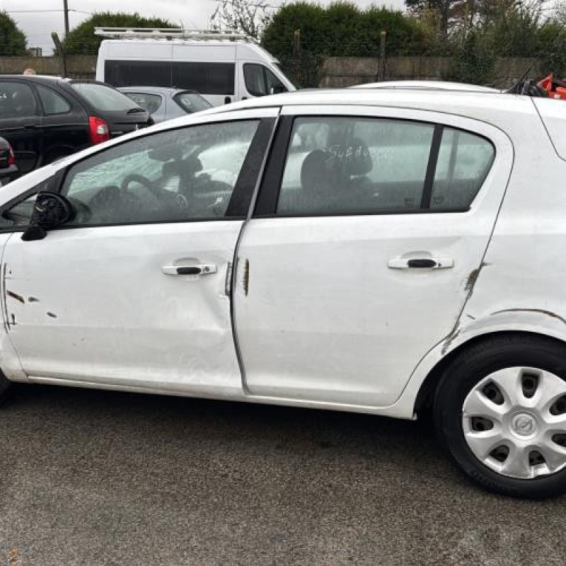 Poignee interieur avant gauche OPEL CORSA D Photo n°7