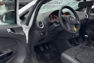 Poignee interieur avant gauche OPEL CORSA D