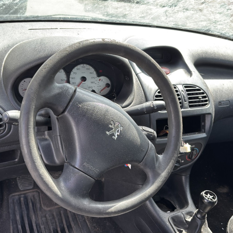 PEUGEOT 206 PHASE 1 1.4 HDI - 8V TURBO Photo n°12