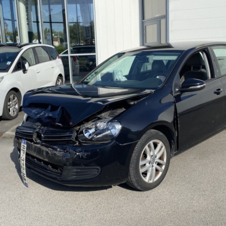 VOLKSWAGEN GOLF 6 1.6 TDI - 16V TURBO Photo n°1