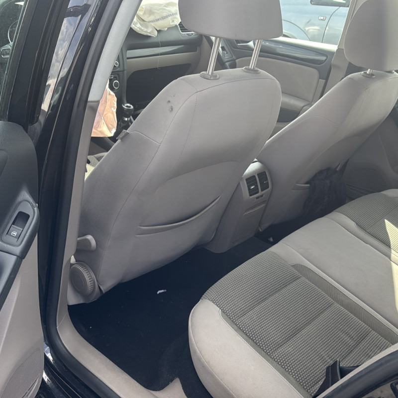 VOLKSWAGEN GOLF 6 1.6 TDI - 16V TURBO Photo n°21