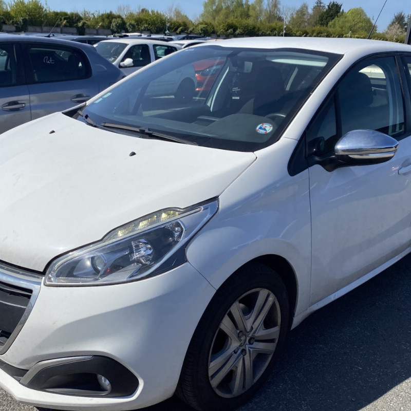 PEUGEOT 208 1 PHASE 2 1.2 VTI - 12V Photo n°2