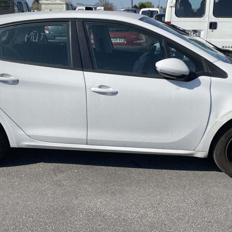 PEUGEOT 208 1 PHASE 1 1.4 HDI - 8V TURBO Photo n°7