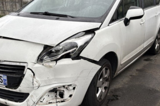 PEUGEOT 5008 2 PHASE 1 1.2 PURETECH - 12V TURBO Photo n°1