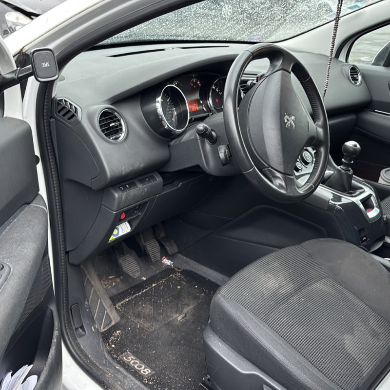 PEUGEOT 5008 2 PHASE 1 1.2 PURETECH - 12V TURBO Photo n°9
